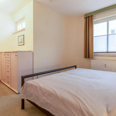 Apartment ⚓residenz-am-kurpark-fewo-8-„kuestenzeit“-kamin-aufzug-parkplatz-in-binz-300-m-bis-zum-strand